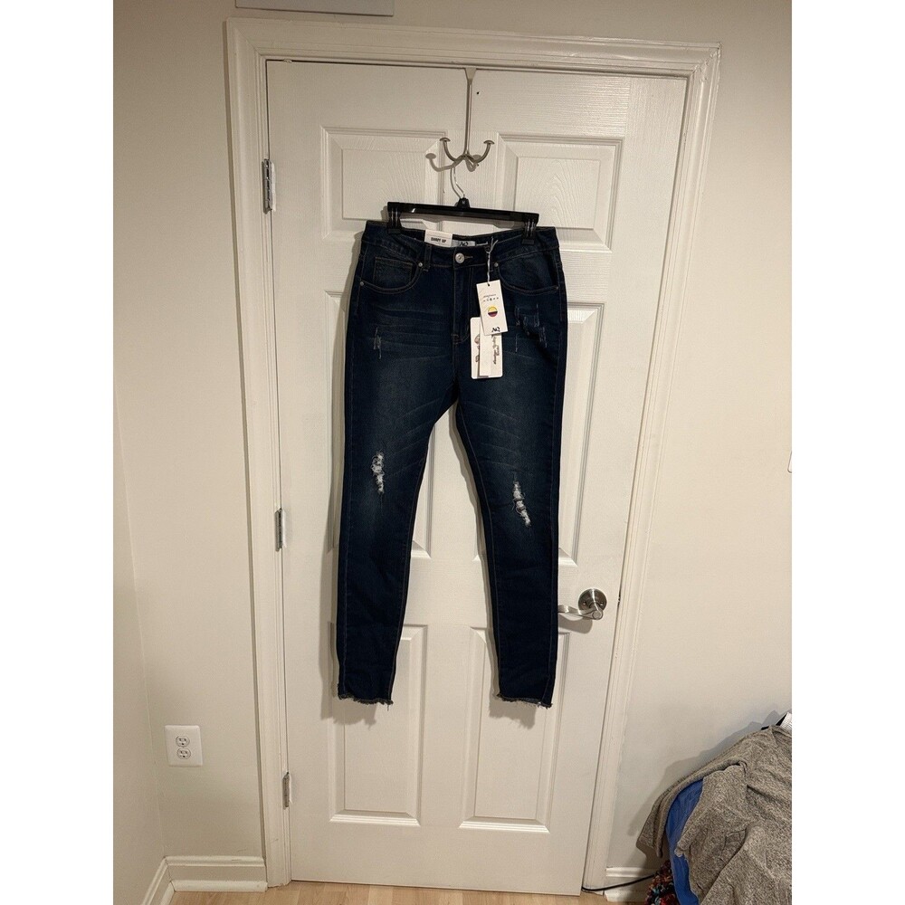 American Quality AQ Women’s Distressed Jeans Size 18 Blue